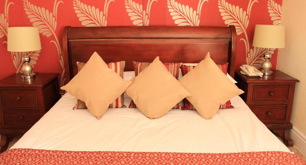 The Devil'S Punchbowl Hotel Hindhead Zimmer foto